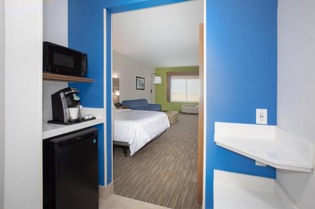 Holiday Inn Express & Suites - Goodland I-70 By Ihg Exterior foto